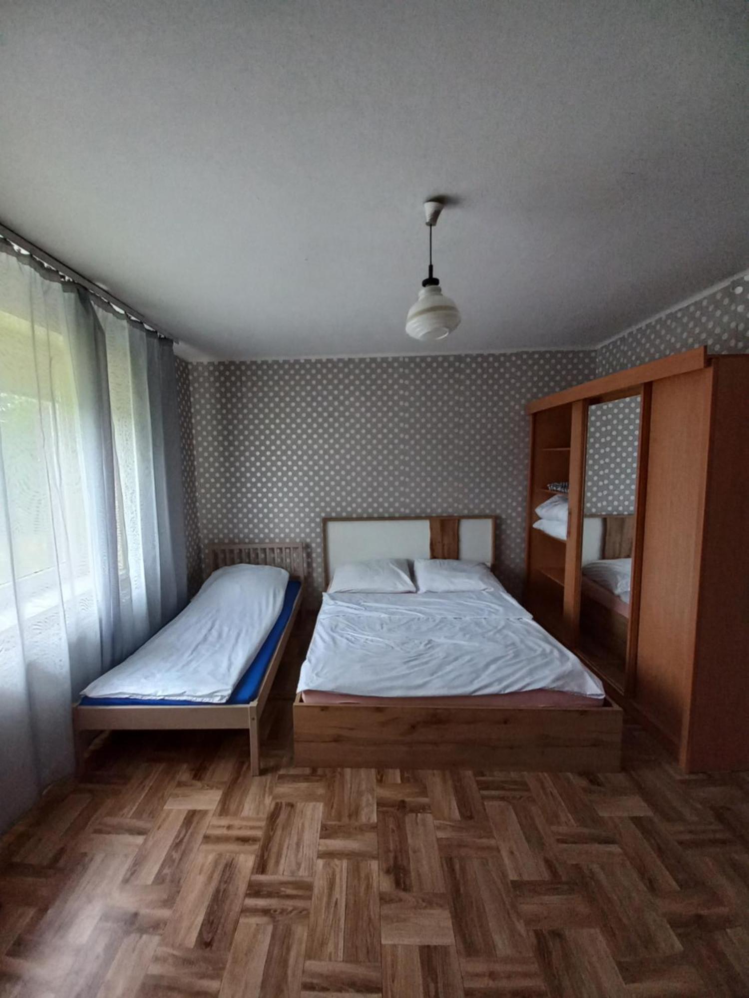 Wiejski Relax Pod "Zelaznym Szlakiem" ยัสต์แชมเบียซดรุย ภายนอก รูปภาพ