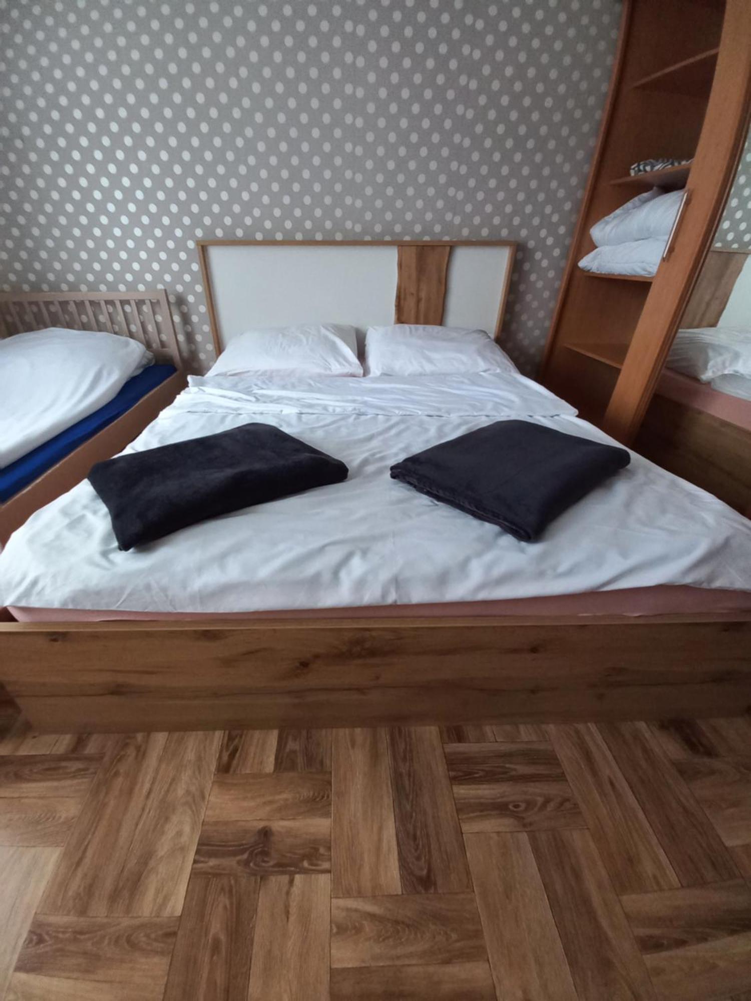 Wiejski Relax Pod "Zelaznym Szlakiem" ยัสต์แชมเบียซดรุย ภายนอก รูปภาพ